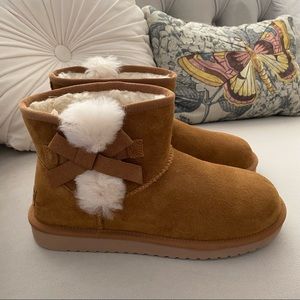 Koolaburra by UGG Victoria Mini Boots Chestnut 8 NWOB